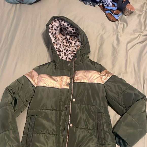 Green Jessica Simpson puffer coat- size 7/8 - Picture 9 of 10